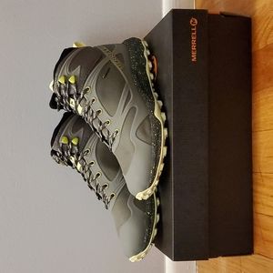 Merrell AltaLight Waterproof Mid Hiking Boot in Lichen green